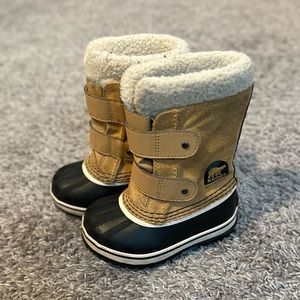 Sorel Toddler Winter Boots size 6